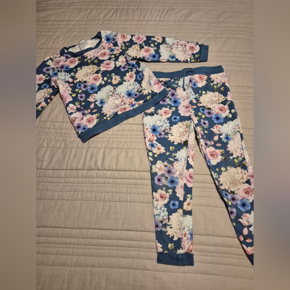 Posh Peanut Girls Sweat Set*